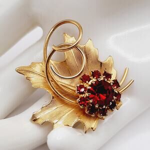 Vintage Gold Tone Maple Leaf Brooch with Red Rhinestones – 1.5 Inches